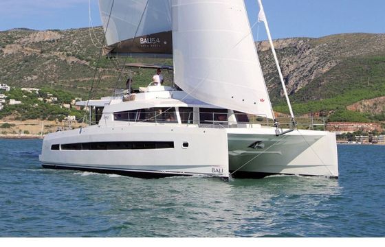 Catamaran Bali 5.4 italy 16m