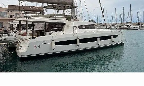 Catamaran Bali 5.4 italy 16m