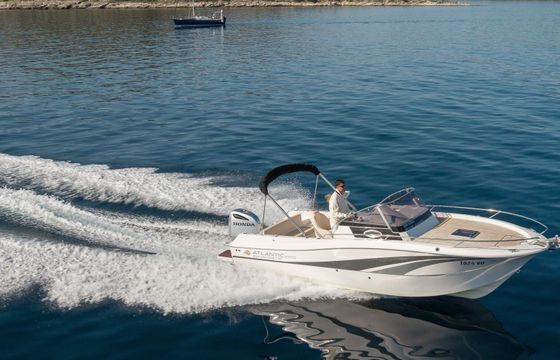 Motorboat Atlantic 730 Sun Cruiser 250hp