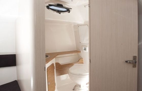 Motorboat Atlantic 730 Sun Cruiser 250hp