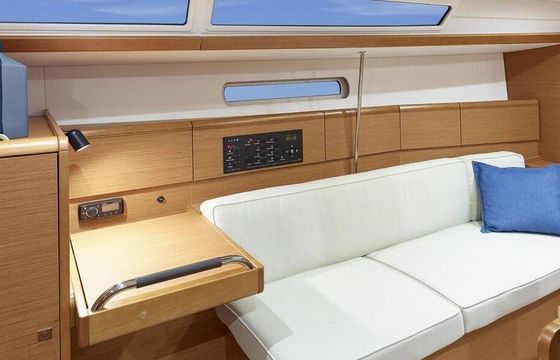 Sailboat Sunsail 38 11m