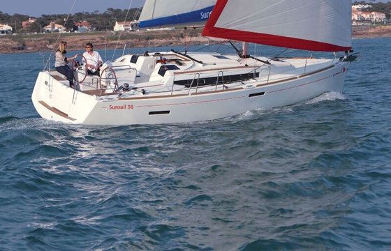 Sailboat Sunsail 38 11m