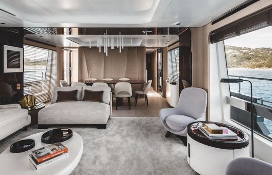 Motor yacht Azimut Grande 27 3800hp