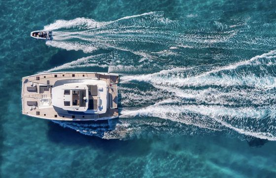 Catamaran Fountaine Pajot Power 67 20.3m
