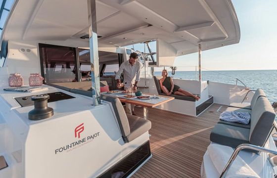 Catamaran Fountaine Pajot Isla 40 12m