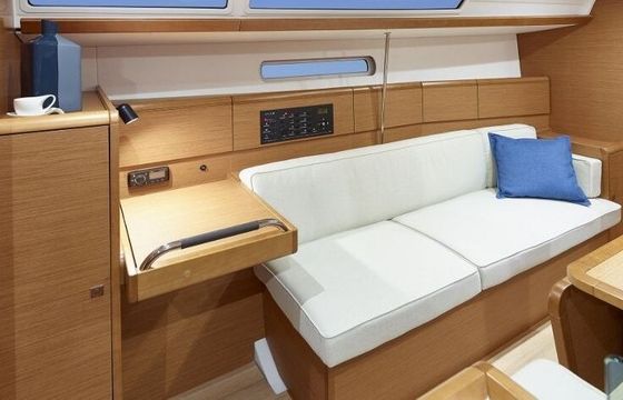 Sailboat JEANNEAU SUN ODYSSEY 389 11.75m