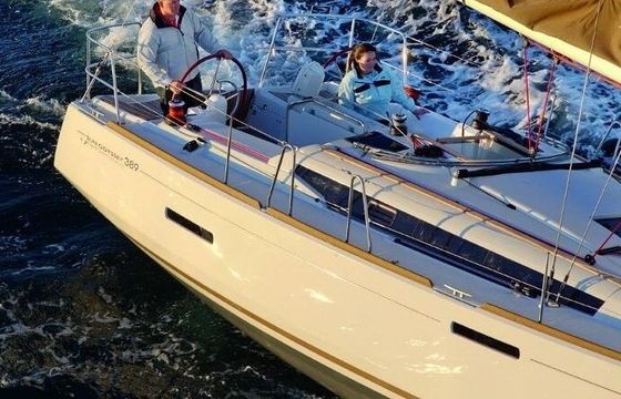 Sailboat JEANNEAU SUN ODYSSEY 389 11.75m