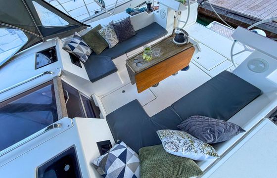 Sailboat Bavaria C45 Holiday 13m
