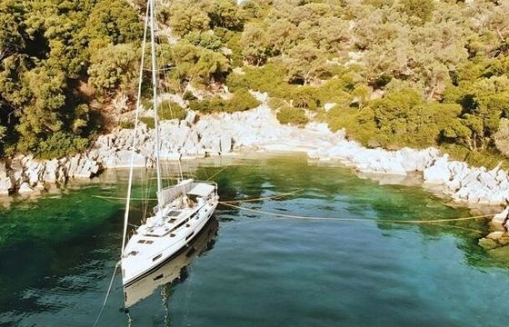 Sailboat Bavaria C45 Holiday 13m