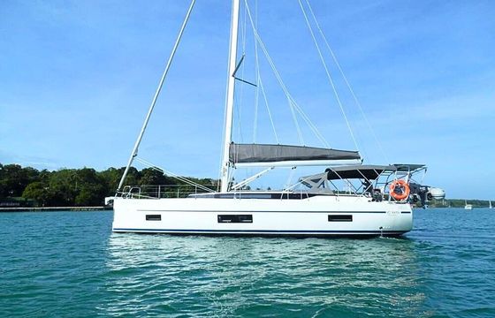 Sailboat Bavaria C45 Holiday 13m