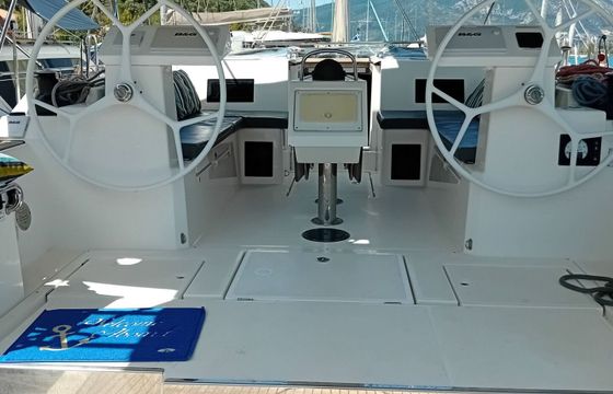 Sailboat Bavaria C45 Holiday 13m