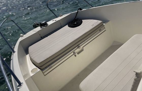 Motorboat Quicksilver Activ 675 Open 200hp