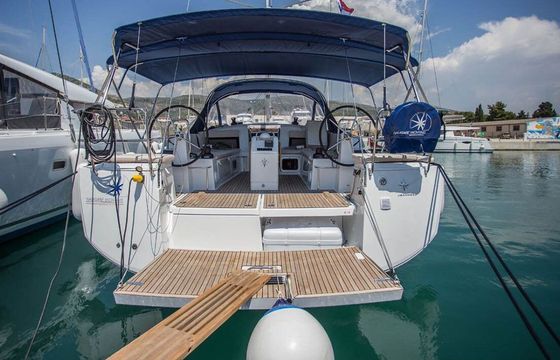 Sailboat Jeanneau Sun Odyssey 440  13m