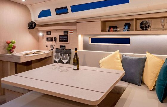 Sailboat Moorings 42.3 12m