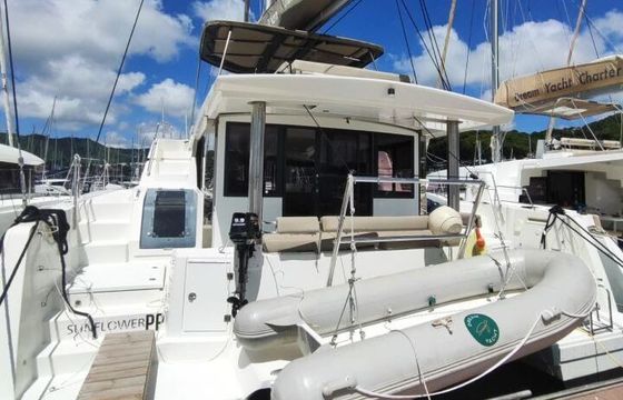 Catamaran Catana Group Bali 4.8 - 6 cab. 14m