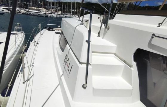 Catamaran Catana Group Bali 4.8 - 6 cab. 14m