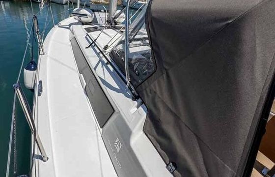 Sailboat Dufour Yachts Dufour 37 - 3 cab. 10m