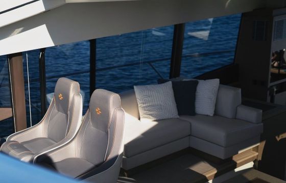 Motor yacht Jeanneau Prestige 520 S 870hp