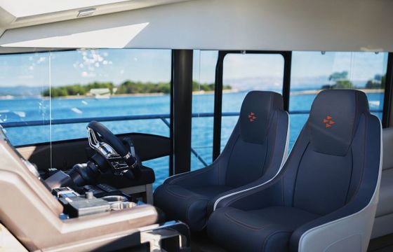 Motor yacht Jeanneau Prestige 520 S 870hp