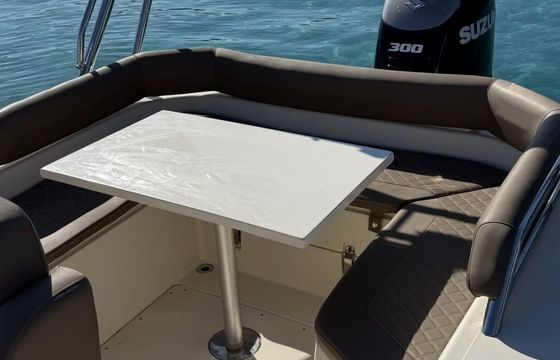 RIB Bsc 78 élégance sport 200hp