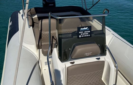 RIB Bsc 78 élégance sport 200hp