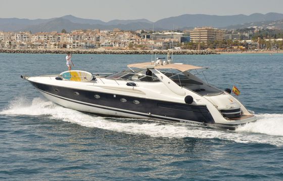 Motor yacht Sunseeker Predator 63 1500hp