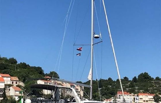 Sailboat Bénéteau Oceanis 38.1 11m