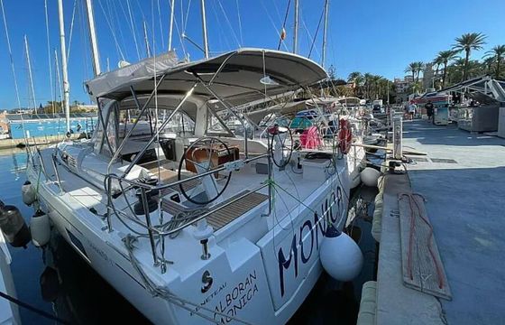 Sailboat Oceanis 51.1 15m