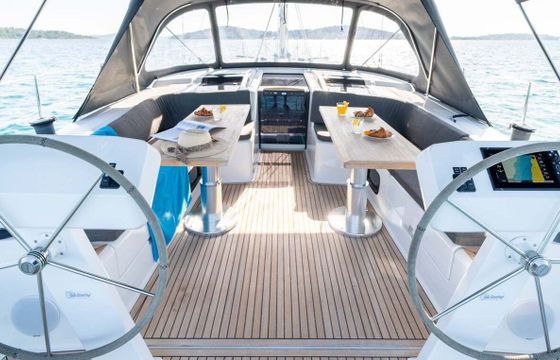 Sailboat Hanse Yachts Hanse 508 - 4 + 1 cab. 15m