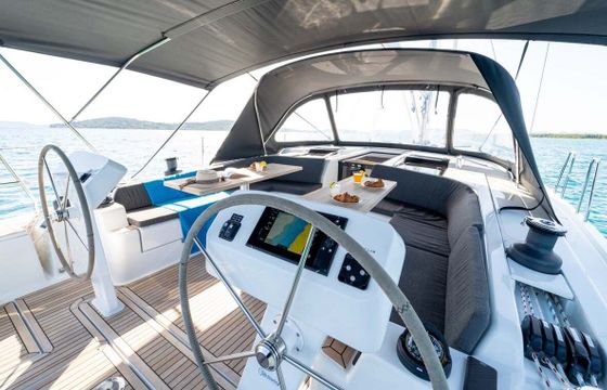 Sailboat Hanse Yachts Hanse 508 - 4 + 1 cab. 15m