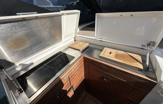 Motor yacht Sessa Marine C52 1350hp