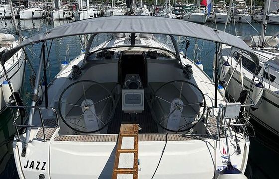 Sailboat BAVARIA CRUISER 41 12.95m