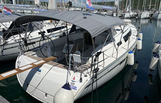 Sailboat BAVARIA CRUISER 41 12.95m