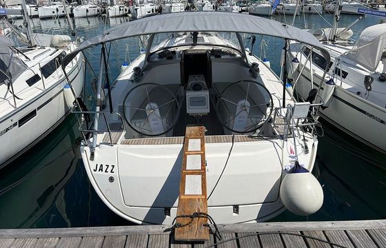 Sailboat BAVARIA CRUISER 41 12.95m