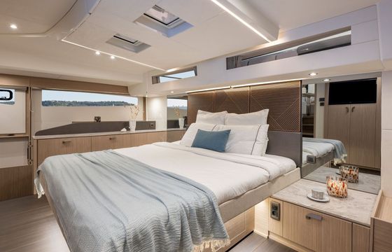 Catamaran PRESTIGE M48 14.79m