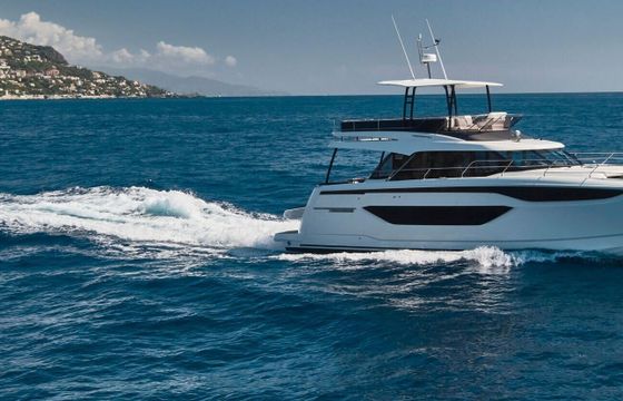 Catamaran PRESTIGE M48 14.79m