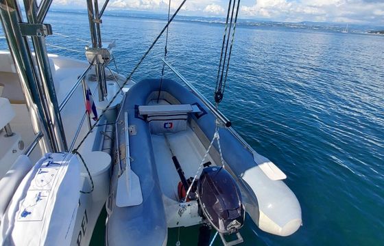 Catamaran Fountaine Pajot Lavezzi 40 11.96m