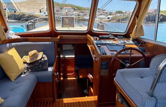 Motorboat Menorquin 120 520hp