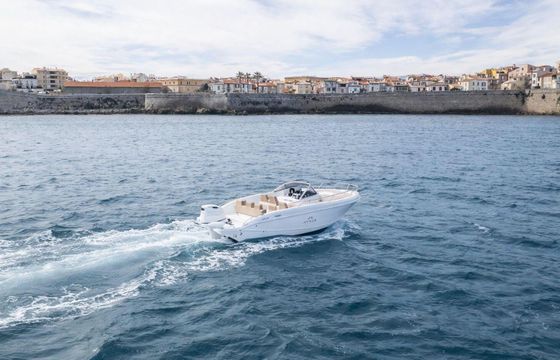 Motorboat AYROS XA 22 150hp
