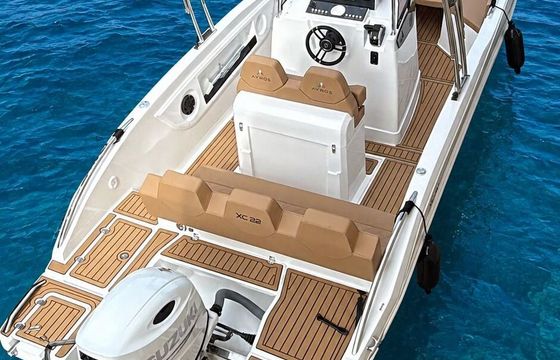 Motorboat Ayros XC 22 200hp