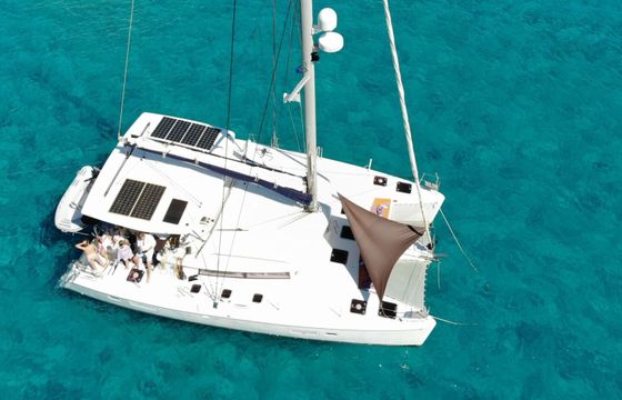 Catamaran LAGOON 420 12.7m