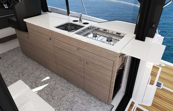 Motorboat Jeanneau MERRY FISHER 1095 FLY 600hp