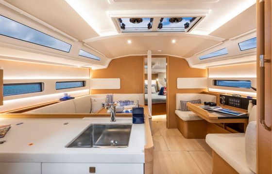 Sailboat Sun Odyssey 415 12m