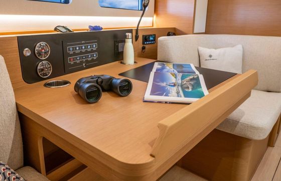 Sailboat Sun Odyssey 415 12m