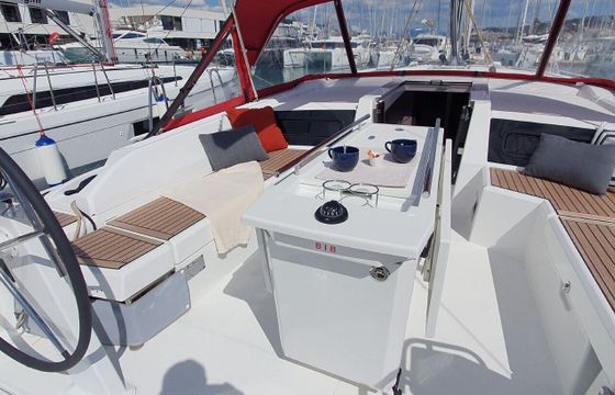 Sailboat Bénéteau Oceanis 46.1 14m