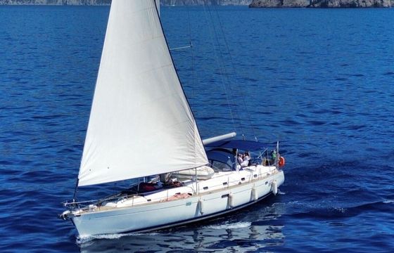 Sailboat Beneteau first 16m