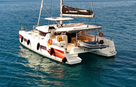Catamaran Lagoon 42 12.8m