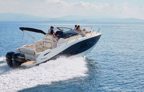 Motorboat Quicksilver Activ 875 Sundeck 450hp