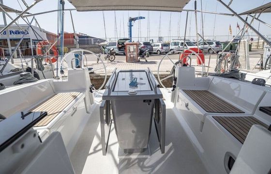 Sailboat Beneteau Oceanis 41.1 Perfomance 12m