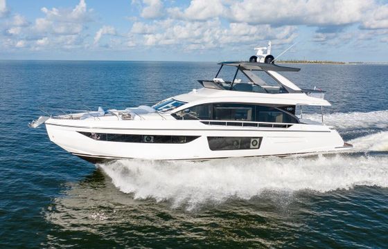 Motor yacht Azimut Azimut 68 FLY